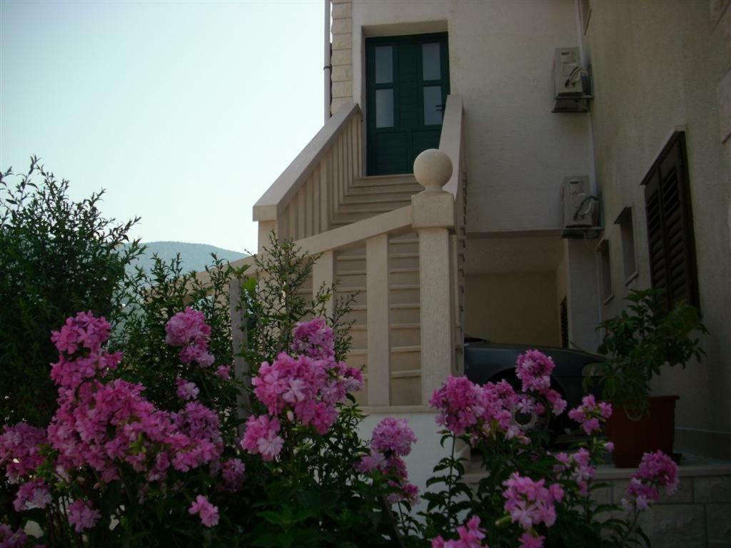 Anka Bol West Side Apartments Exterior photo